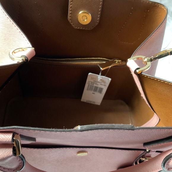 (NWT) Michael Kors Greenwich Bicolor Grab Bag Tote, Purse Cinder/Dusty Rose - Picture 8 of 16